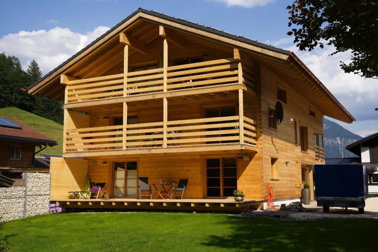 Leos Alpenchalet - Inclusive Sommer Bergbahnticket Und E-Auto Ladestation Oberstdorf Buitenkant foto